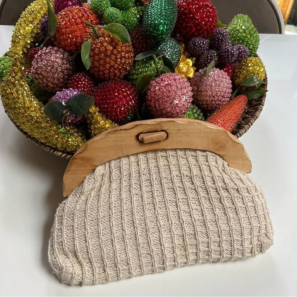 Dreamy Mod Boho 1960s Cream Fabric Knit Wooden Top Clutch Handbag